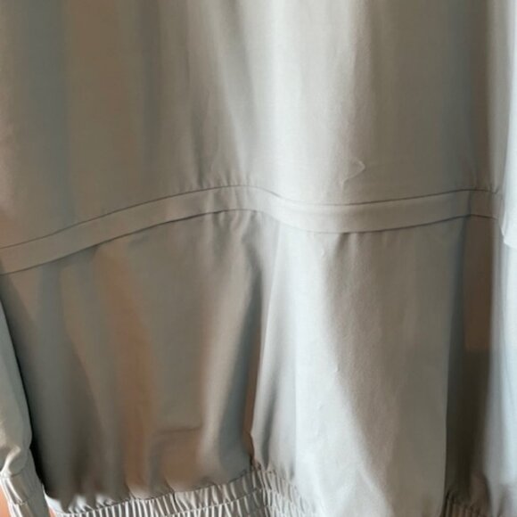 Elevate All Weather Blue Haze Light Windbreaker – NWT Size L – will fit an XL - Picture 7 of 12